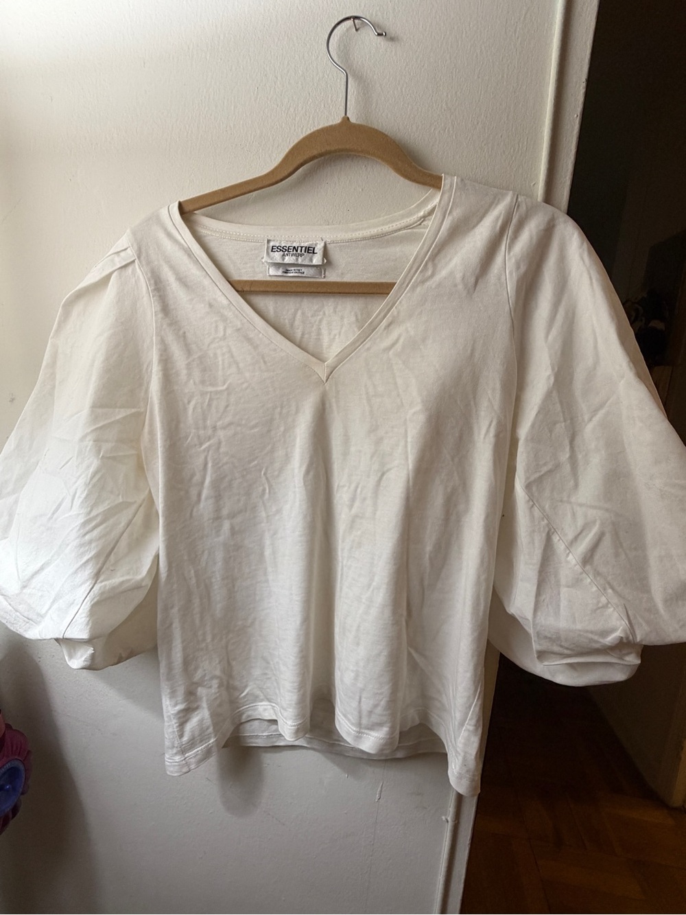 Essentiel Antwerp White Balloon Sleeve V-Neck Top Size 1 US 4